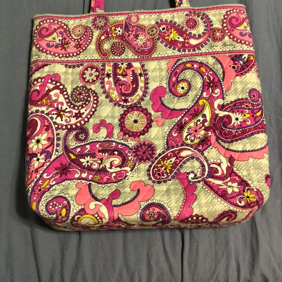 🎀Vera Bradley quilted small tote🎀 - Picture 3 of 5
